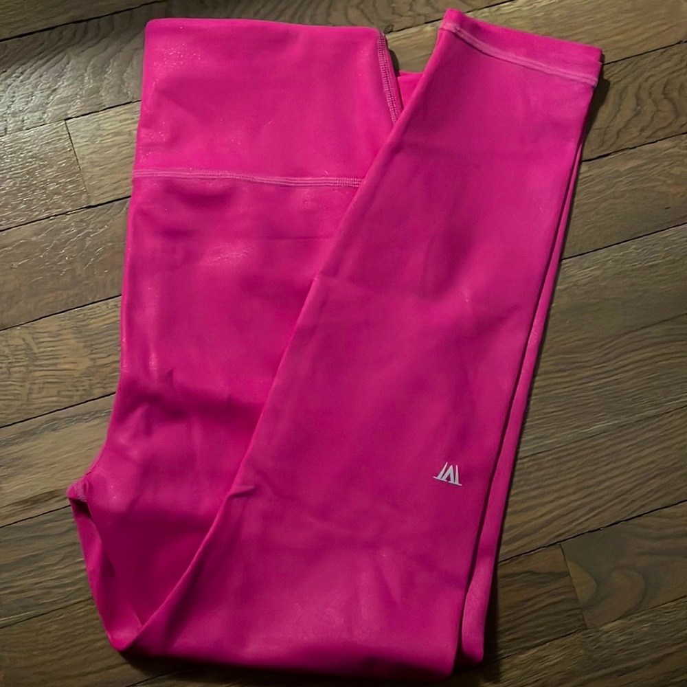 NWOT IVL Collective Wear Leggins